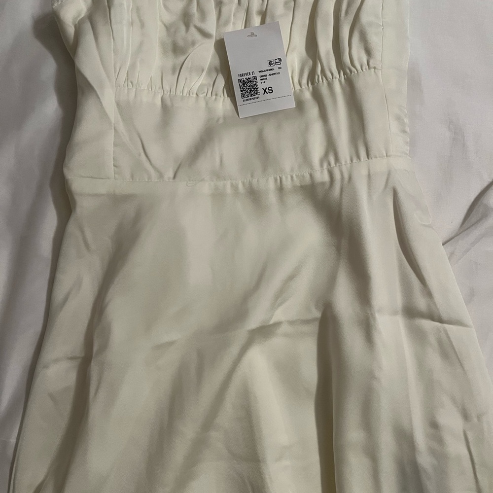 Elegant White Silk Dress - XS